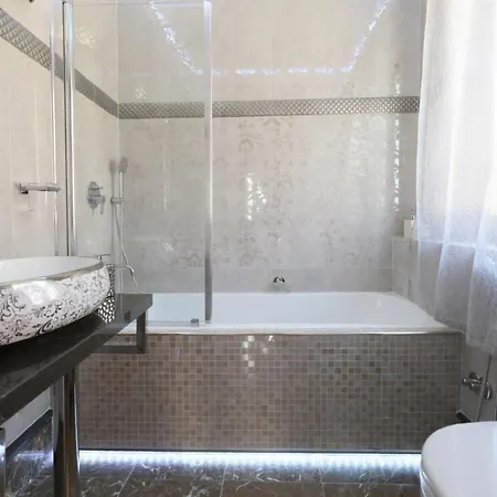 Center House By Interhome Taormina