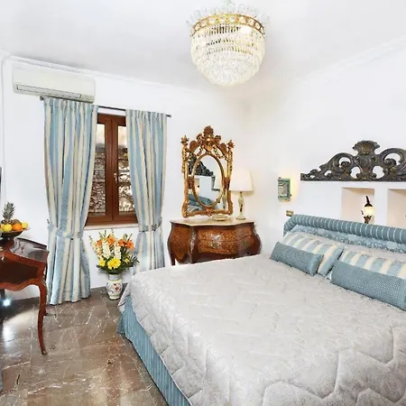 Center House By Interhome Taormina
